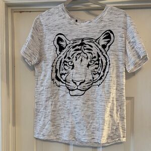 Women's White Heather Short Sleeve Tee with Black Tiger Graphic